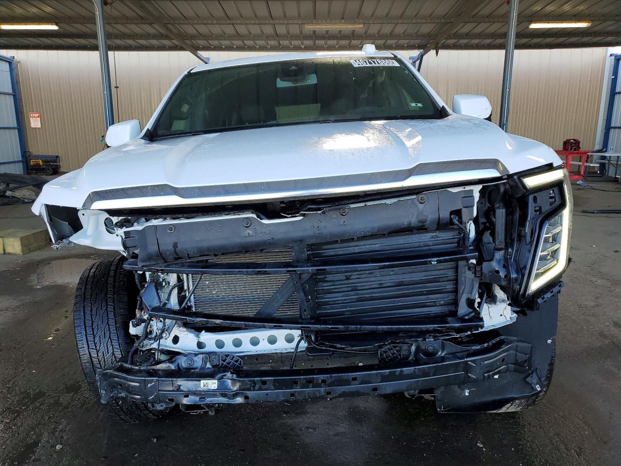 2025 Gmc Yukon xl VIN 1GKS2JRL1SR377882 COPART salvage auction — Front End, CO - SALVAGE TITLE, sold $29,500 on 2026-07-27 (photo 5)
