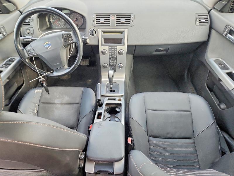 2010 Volvo S40 VIN YV1382MS9A2494436 COPART salvage auction — FRONT END, IN - CERTIFICATE OF TITLE, sold $375 on 2026-08-07 (photo 8)
