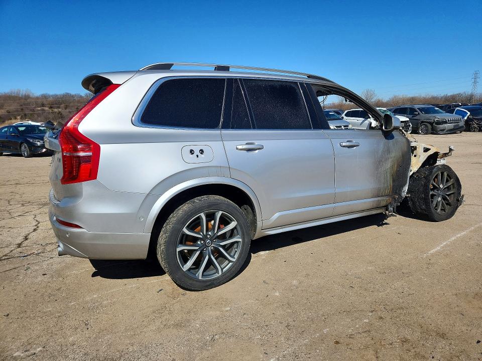 2018 Volvo Xc90 VIN YV4102PK2J1361410 COPART salvage auction — BURN, Il - Junking Cert Of A Vehicle, sold $325 on 2026-08-05 (photo 3)