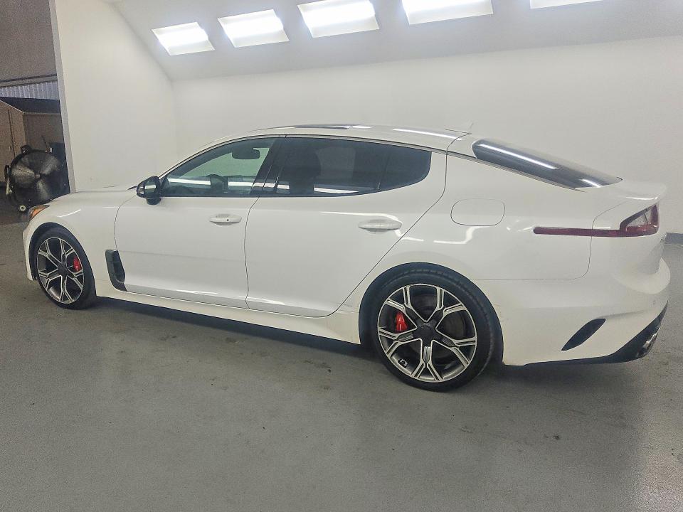 2018 Kia Stinger VIN KNAE55LC9J6035528 COPART salvage auction — NORMAL WEAR, WV - CERTIFICATE OF TITLE, sold $8,200 on 2026-07-28 (photo 2)
