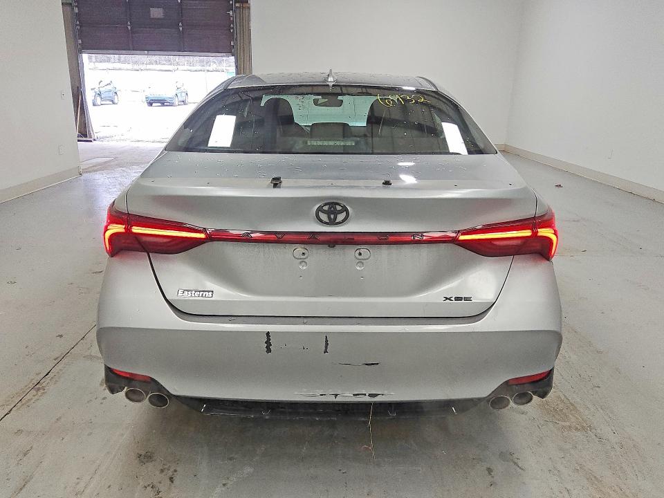 2019 Toyota Avalon VIN 4T1BZ1FB5KU006932 COPART salvage auction — MINOR DENT/SCRATCHES, WV - CERTIFICATE OF TITLE, sold $17,000 on 2026-07-16 (photo 6)