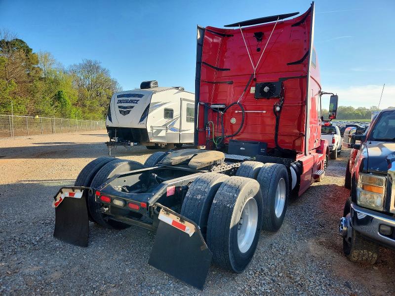 2016 Volvo Vnl VIN 4V4NC9EG6GN190959 COPART salvage auction — REAR END, Sc - Certificate Of Title, sold $4,800 on 2026-07-09 (photo 4)