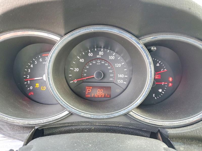 2012 Kia Sorento VIN 5XYKT3A63CG254403 COPART salvage auction — MINOR DENT/SCRATCHES, Tn - Certificate Of Title, sold $175 on 2026-07-29 (photo 9)