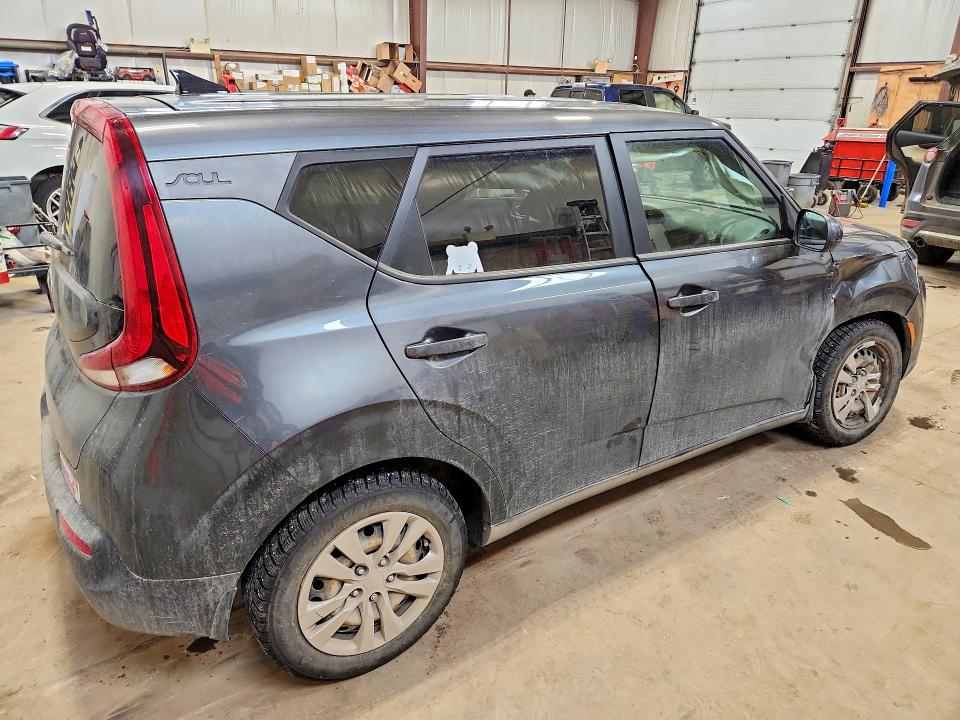 2021 Kia Soul VIN KNDJ23AU8M7794129 COPART salvage auction — SIDE, Salvage Title, sold $2,100 on 2026-07-30 (photo 3)