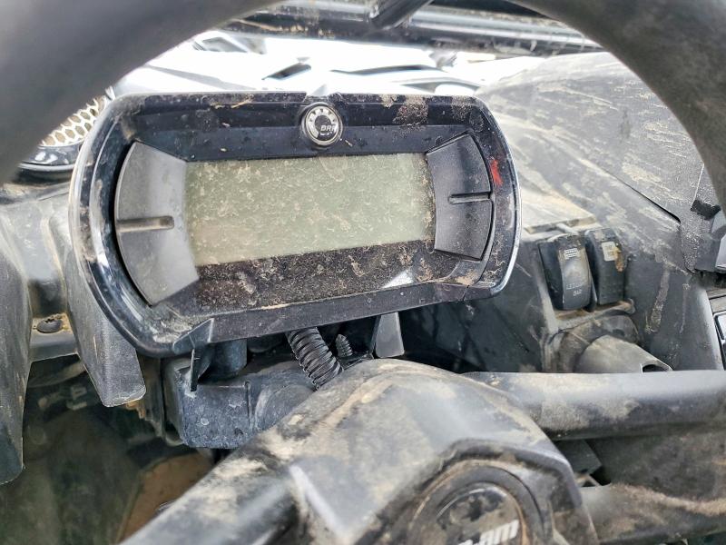 2022 Can-am/ brp Maverick VIN 3JBVMAY49NE002757 COPART salvage auction — REAR END, Salvage Title, sold $11,000 on 2026-08-26 (photo 8)