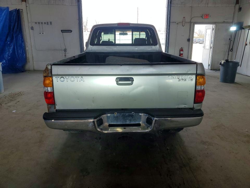 2004 Toyota Tacoma VIN 5TEWN72N74Z374155 COPART salvage auction — SIDE, Ky - Certificate Of Title, sold $1,950 on 2026-07-17 (photo 6)