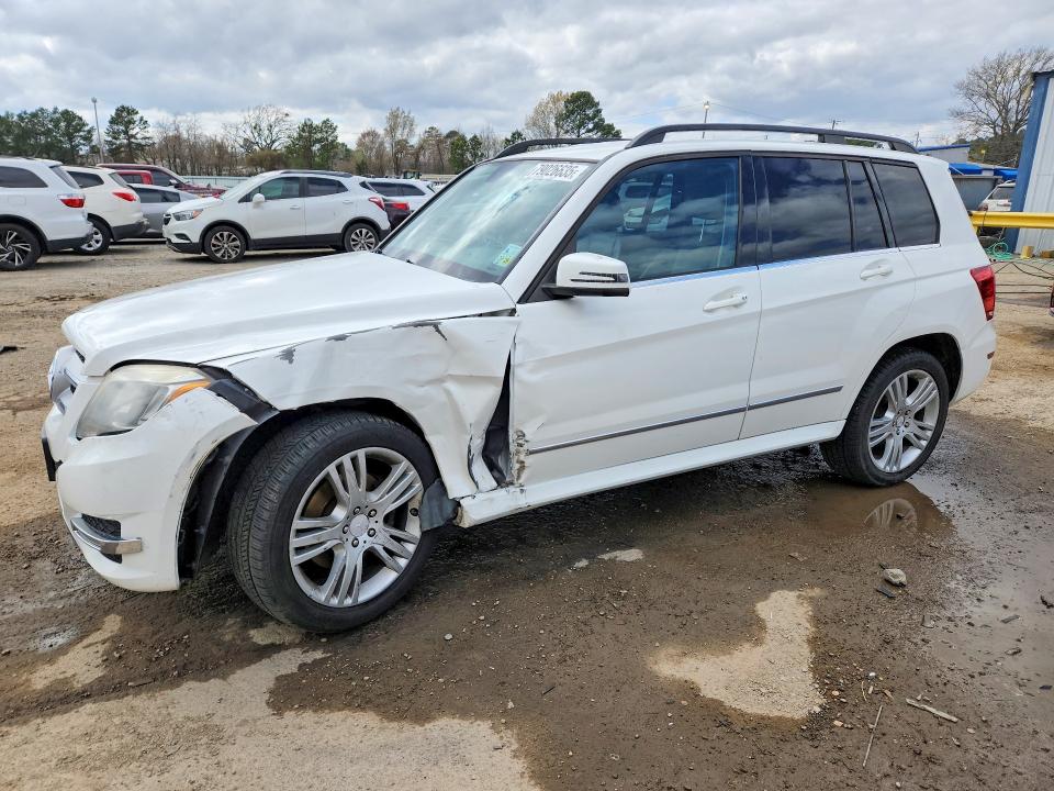 2013 Mercedes-benz VIN WDCGG8JB8DG113128 COPART salvage auction — FRONT END, La - Cert Of Title-Salvage, sold $1,800 on 2026-07-02 (photo 1)
