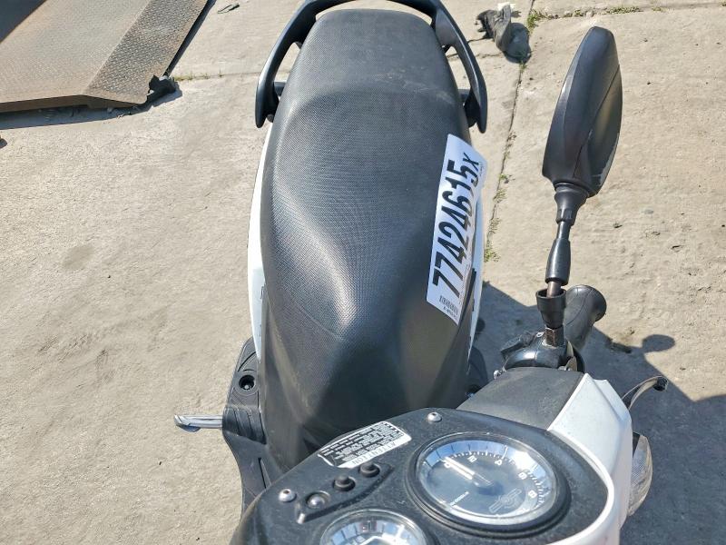 2022 VIN RFVBFBF98N1002577 COPART salvage auction — MINOR DENT/SCRATCHES, CA - SALVAGE CERTIFICATE, sold $175 on 2026-07-16 (photo 5)