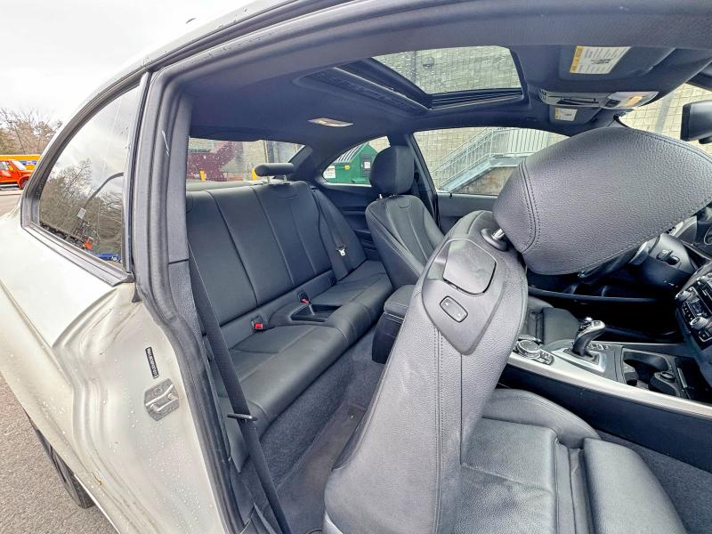 2015 BMW M2 VIN WBA1J9C56FV371511 COPART salvage auction — NORMAL WEAR, NJ - CERTIFICATE OF TITLE (P), sold $8,200 on 2026-07-24 (photo 6)