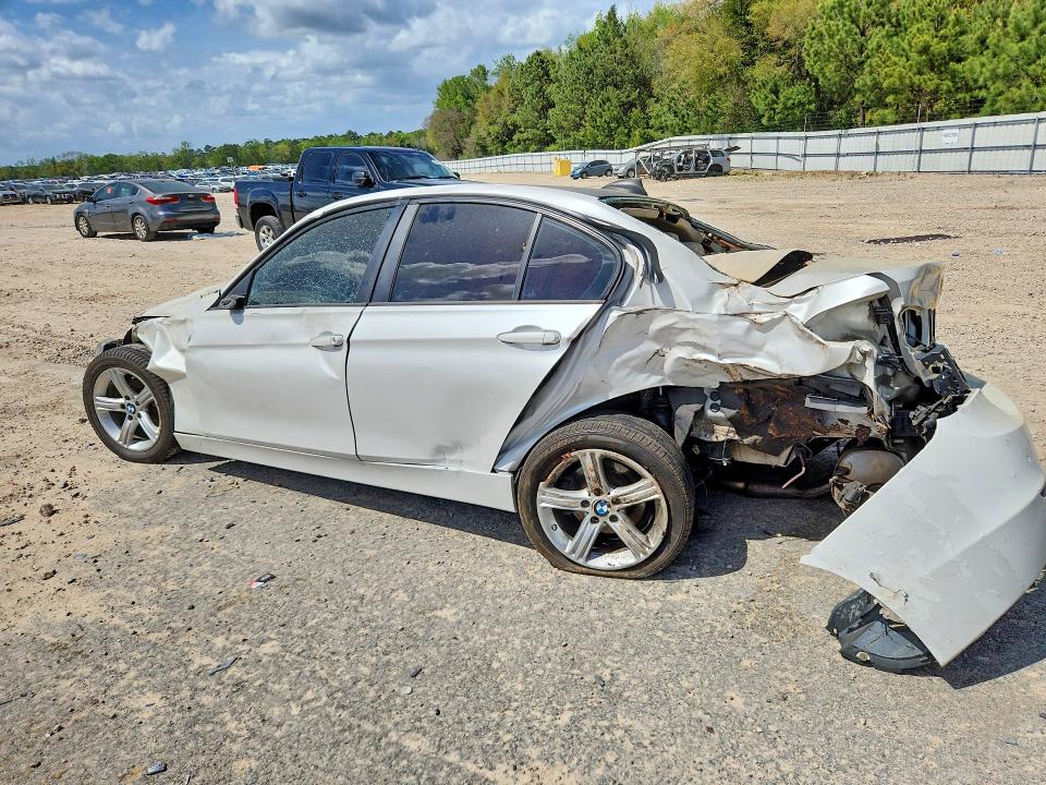 2014 BMW 3 series VIN WBA3B5C59EP652090 COPART salvage auction — ALL OVER, Fl - Certificate Of Destruction, sold $375 on 2026-07-10 (photo 2)