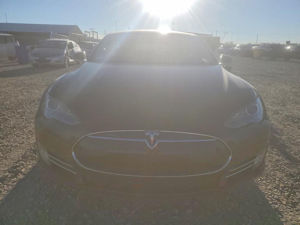 2014 Tesla Model s VIN 5YJSA1S12EFP48677 COPART salvage auction — REAR END, Co - Salvage Title, sold $2,050 on 2026-07-07 (photo 5)