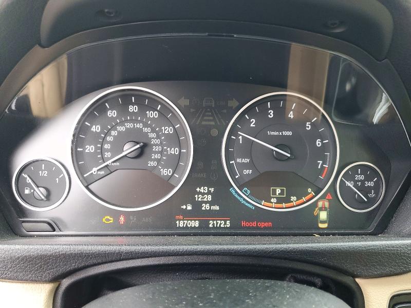 2013 BMW 3er VIN WBA3B5G54DNS04361 COPART salvage auction — FRONT END, Il - Salvage Certificate, sold $300 on 2026-08-04 (photo 9)