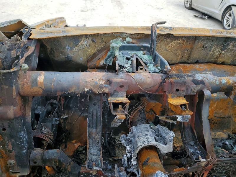 2011 Ford F-150 VIN 1FTFX1ET9BFC21014 COPART salvage auction — ENGINE BURN, Tn - Non-Repairable Certificate, sold $325 on 2026-07-02 (photo 9)