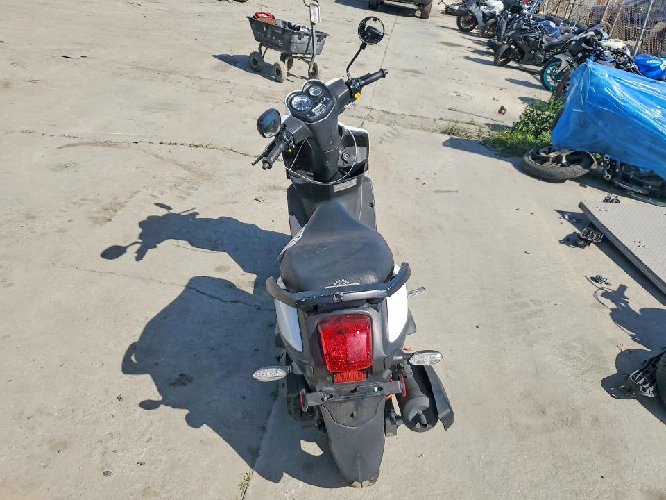 2022 VIN RFVBFBF98N1002577 COPART salvage auction — MINOR DENT/SCRATCHES, CA - SALVAGE CERTIFICATE, sold $175 on 2026-07-16 (photo 4)