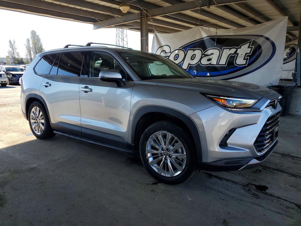 2024 Toyota Highlander VIN 5TDAAAB59RS037851 COPART salvage auction — Rear End, CA - SALVAGE CERTIFICATE, sold $18,700 on 2026-05-28 (photo 4)