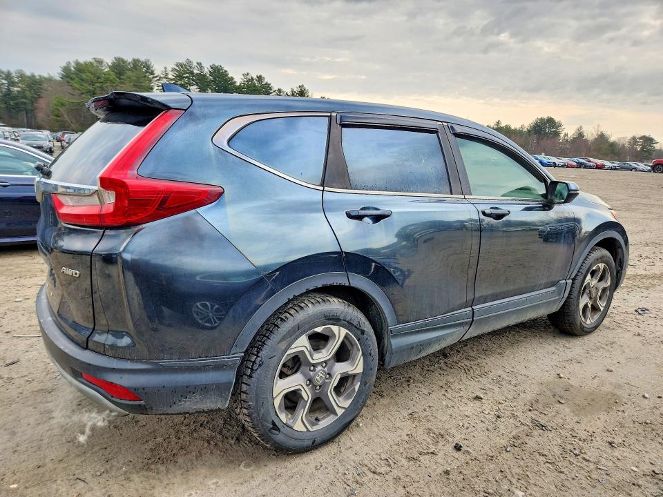 2018 Honda Cr-v VIN 7FARW2H87JE102026 COPART salvage auction — MINOR DENT/SCRATCHES, Nh - Certificate Of Title (P), sold $1,150 on 2026-07-30 (photo 3)