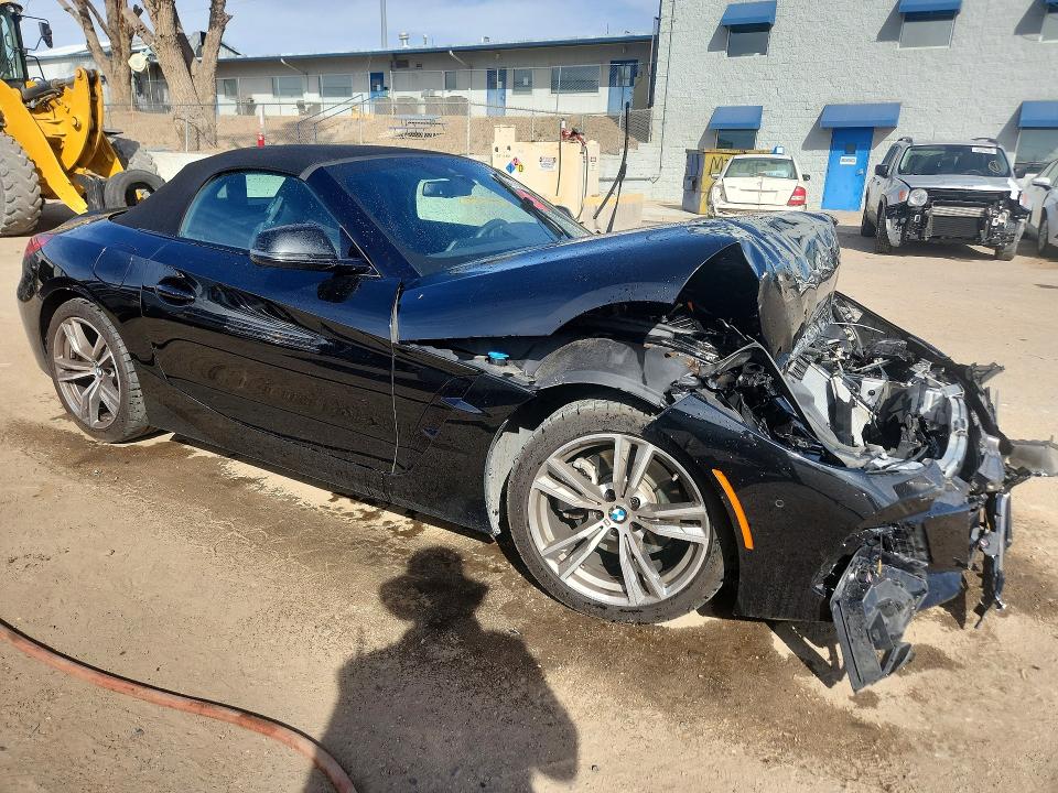 2026 BMW Z4 VIN WBAHF3C02TWY49785 COPART salvage auction — FRONT END, Tx - Certificate Of Title (P), sold $16,200 on 2026-07-27 (photo 4)