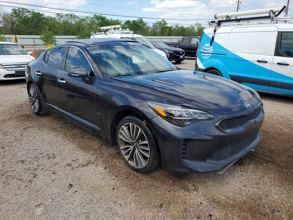 2019 Kia Stinger VIN KNAE15LA0K6063682 COPART salvage auction — SIDE, Tx - Salvage Vehicle Title, sold $2,300 on 2026-07-06 (photo 4)
