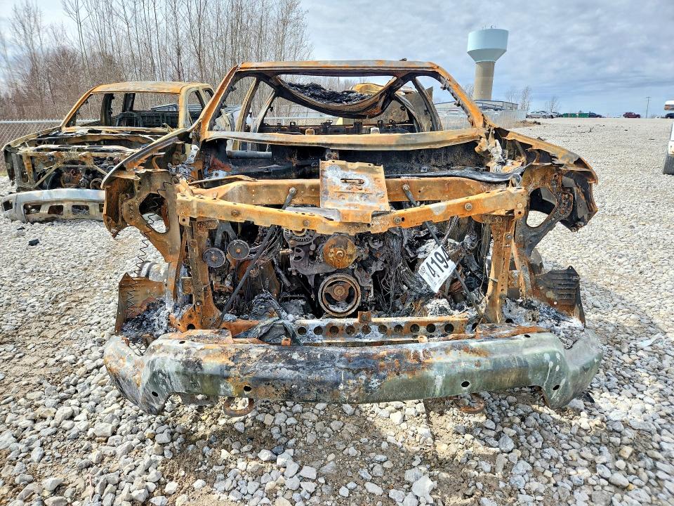 2026 Chevrolet Silverado VIN 1GCUKGEL1TZ197171 COPART salvage auction — BURN, MI - SCRAP CERTIFICATE OF TITLE, sold $200 on 2026-07-02 (photo 5)