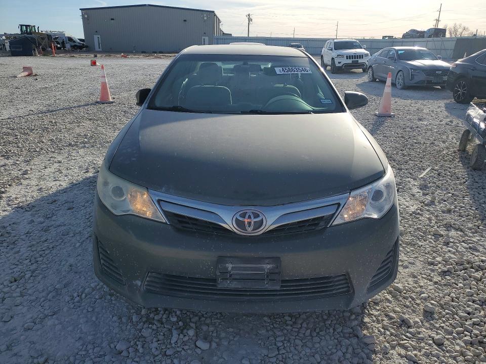 2014 Toyota Camry VIN 4T4BF1FK1ER422799 COPART salvage auction — REAR END, Tx - Salvage Vehicle Title, sold $2,800 on 2026-07-02 (photo 5)