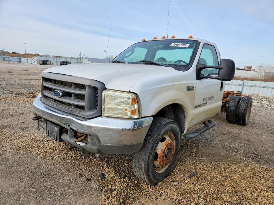 2004 Ford F-550 super duty VIN 1FDAF57PX4EB46977 — COPART salvage auction photo