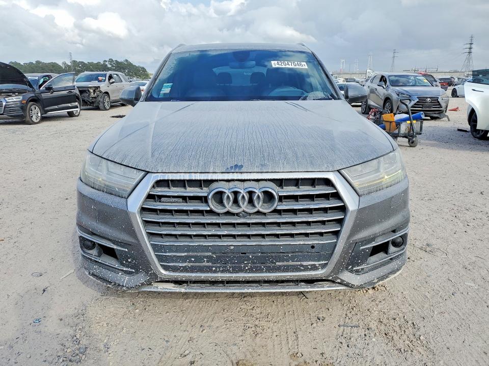 2018 Audi Q7 VIN WA1VABF72JD009581 COPART salvage auction — UNDERCARRIAGE, Tx - Certificate Of Title (P), sold $7,900 on 2026-07-24 (photo 5)