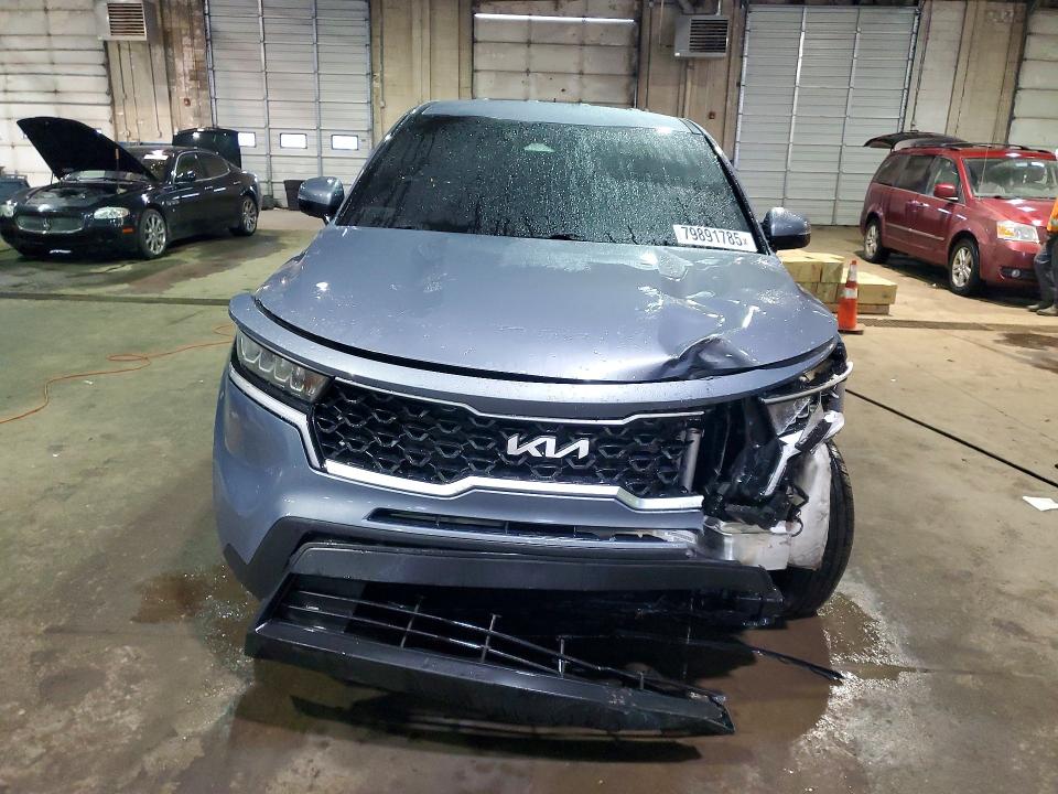 2022 Kia Sorento VIN 5XYRGDLC5NG085239 COPART salvage auction — FRONT END, MI - CERT OF TITLE-SALVAGE VEHICLE, sold $300 on 2026-07-28 (photo 5)
