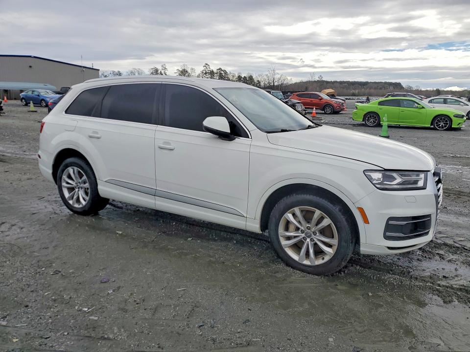 2018 Audi Q7 VIN WA1LAAF7XJD034262 COPART salvage auction — BURN, Sc - Certificate Of Title, sold $5,000 on 2026-07-17 (photo 4)