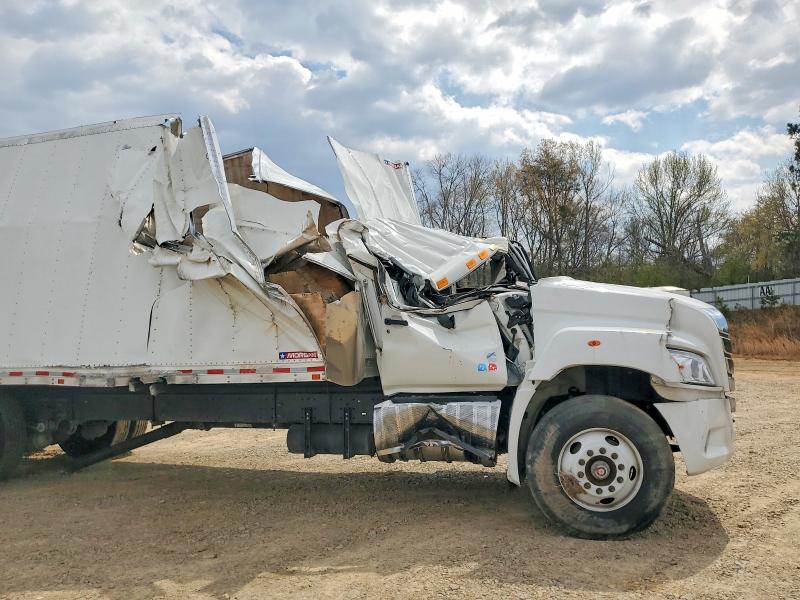 2024 Hino Hino xl8 VIN 5PVNM9AV2R5S50039 COPART salvage auction — ROLLOVER, VA - CERT OF TITLE - SALVAGE, sold $1,250 on 2026-07-23 (photo 9)