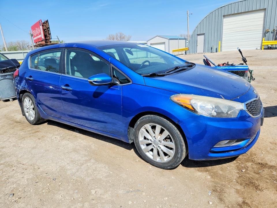 2015 Kia Forte VIN KNAFX5A83F5370925 COPART salvage auction — REAR END, Id - Salvage Certificate Of Title, sold $225 on 2026-07-27 (photo 4)