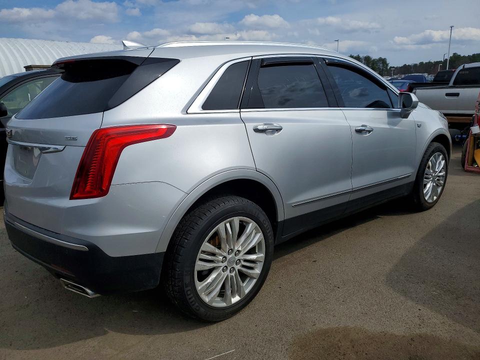 2018 Cadillac Xt5 VIN 1GYKNFRS0JZ141207 COPART salvage auction — MINOR DENT/SCRATCHES, Ct - Certificate Of Title, sold $4,500 on 2026-07-30 (photo 3)