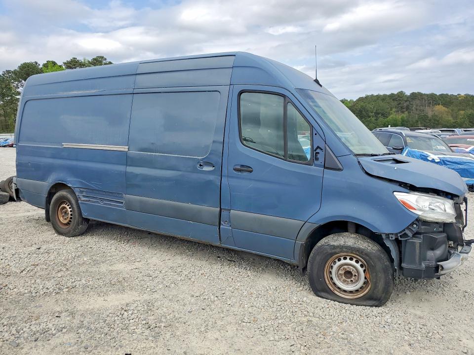 2019 Mercedes-benz Sprinter VIN WD4PF1CD5KT007311 COPART salvage auction — SIDE, GA - CERTIFICATE OF TITLE, sold $1,700 on 2026-07-09 (photo 4)