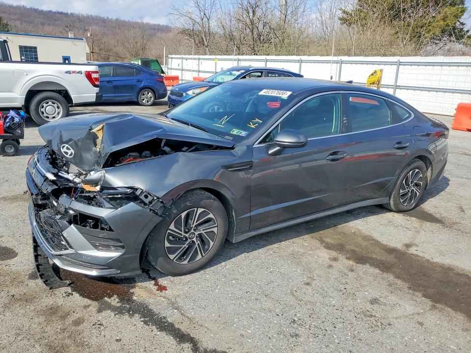 2026 Hyundai Sonata VIN KMHL24JJ4TA138740 — COPART salvage auction photo