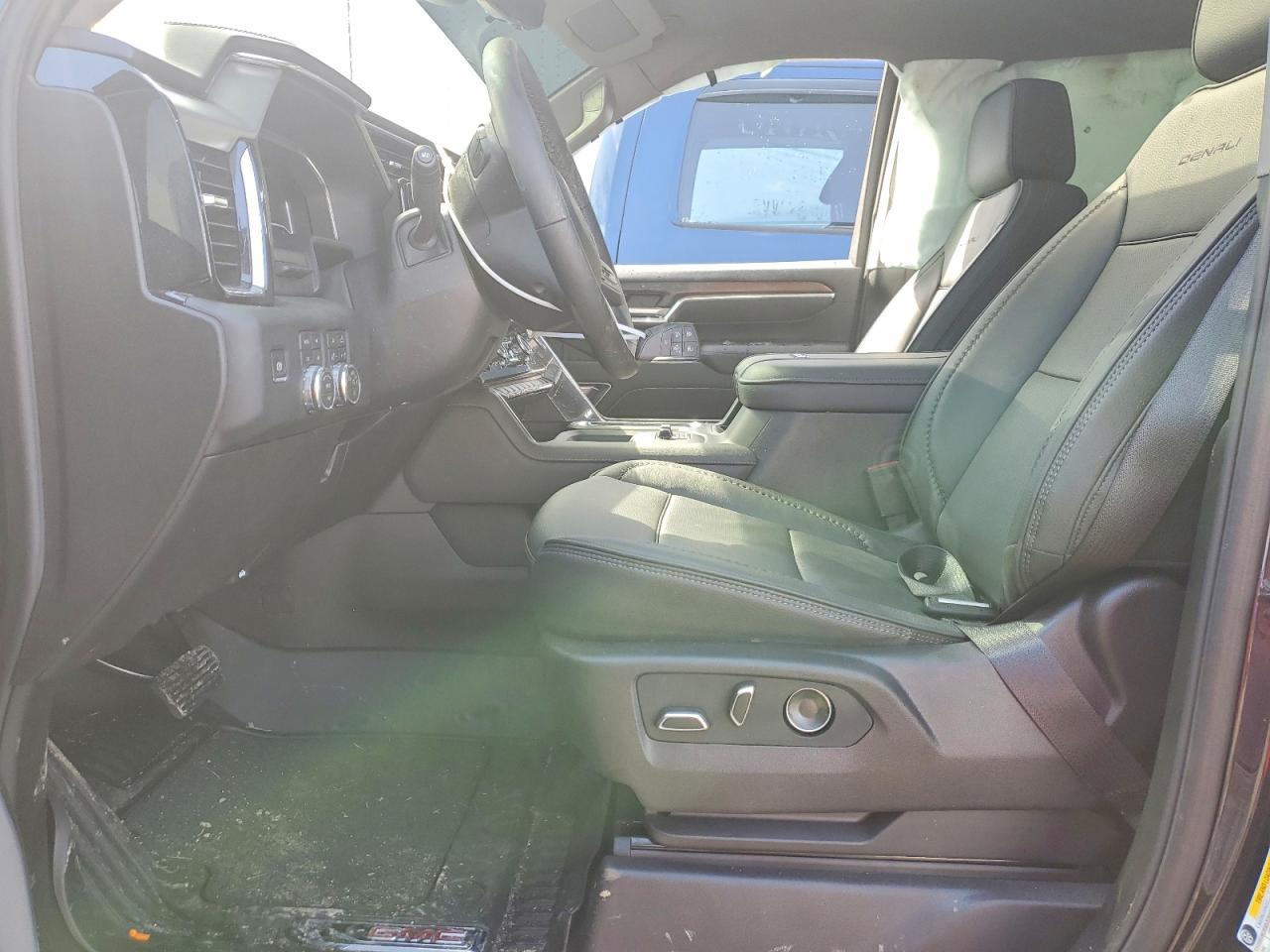 2025 Gmc VIN 1GT4URE78SF370953 COPART salvage auction — Side, NJ - CERT OF TITLE-SALVAGE (P), sold $29,000 on 2026-05-06 (photo 7)