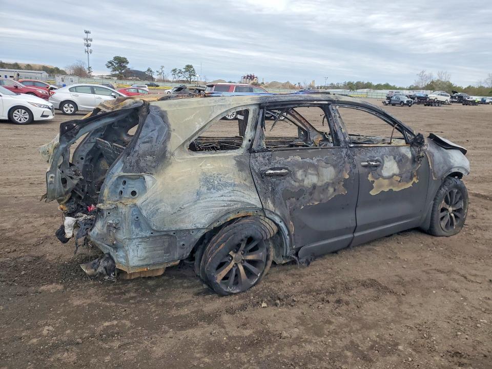 2016 Kia Sorento VIN 5XYPH4A55GG099234 COPART salvage auction — BURN, Ny - Mv-907A Salvage Certificate, sold $80 on 2026-07-27 (photo 3)