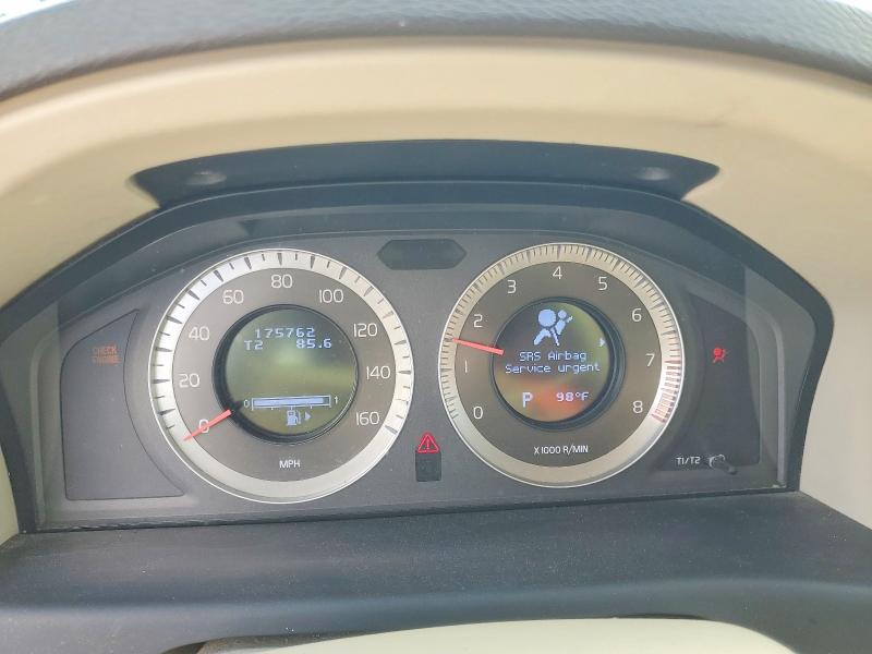 2010 Volvo Xc70 VIN YV4992BZXA1081750 COPART salvage auction — FRONT END, Fl - Cert Of Title Slvg Rebuildable, sold $350 on 2026-07-07 (photo 9)