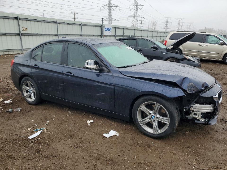 2013 BMW 3er VIN WBA3B5G54DNS04361 COPART salvage auction — FRONT END, Il - Salvage Certificate, sold $300 on 2026-08-04 (photo 4)