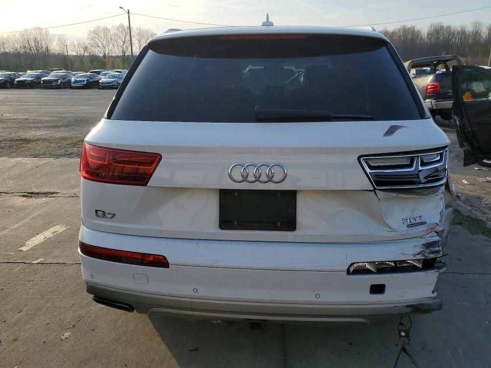 2018 Audi Q7 VIN WA1VAAF7XJD013663 COPART salvage auction — REAR END, KY - CERT OF TITLE-SALVAGE, sold $8,000 on 2026-07-27 (photo 6)