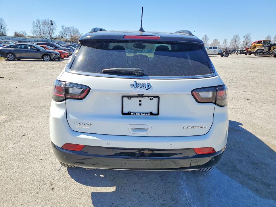 2023 Jeep Compass VIN 3C4NJDCN8PT571380 COPART salvage auction — MINOR DENT/SCRATCHES, MO - DLR/DIS/EXP-CT OTHERS-CA ACQ, sold $16,800 on 2026-08-27 (photo 6)