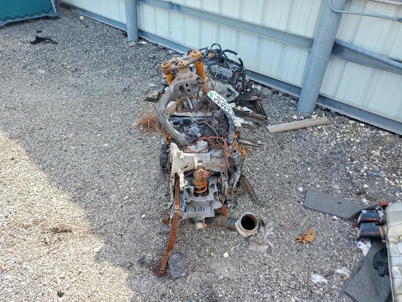 2023 Suzuki Gsx-r1000 VIN JS1DM11H1P7100703 COPART salvage auction — BURN, FL - CERTIFICATE OF DESTRUCTION, sold $10 on 2026-07-15 (photo 6)
