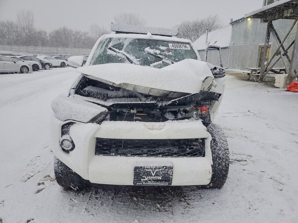 2018 Toyota 4runner VIN JTEBU5JR5J5497540 COPART salvage auction — FRONT END, Mi - Certificate Of Title, sold $5,700 on 2026-07-08 (photo 5)