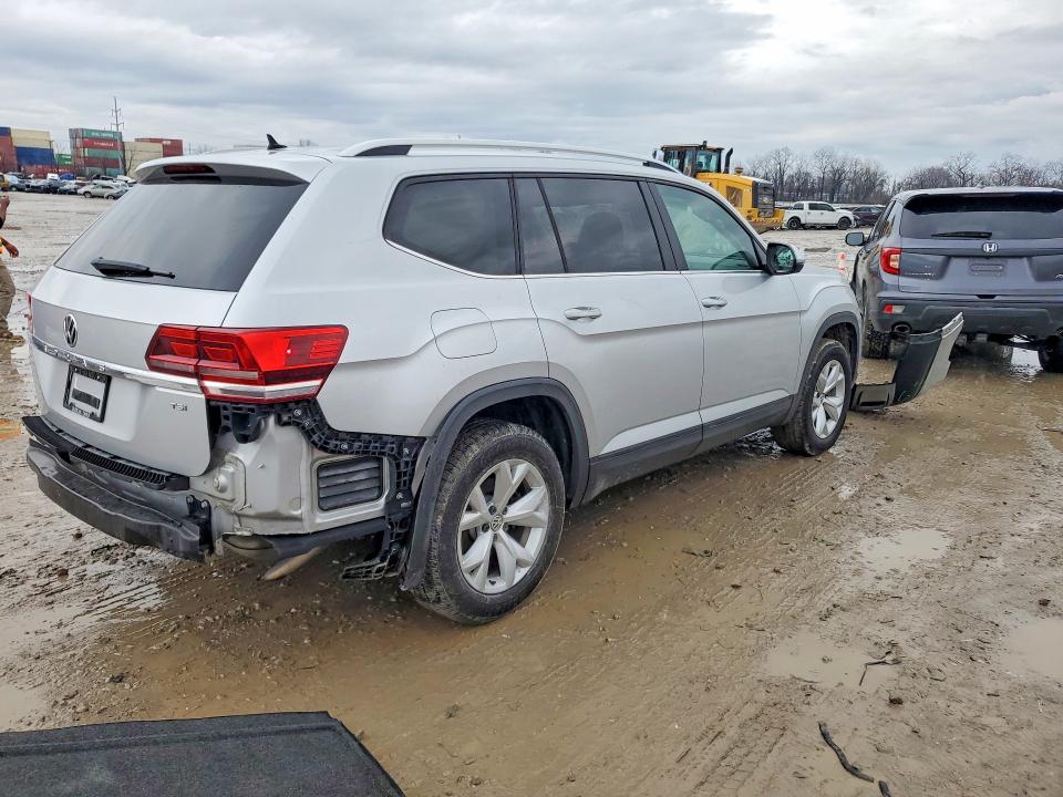 2018 Volkswagen Atlas VIN 1V2AP2CA1JC547924 COPART salvage auction — REAR END, Id - Salvage Certificate Of Title, sold $500 on 2026-07-02 (photo 3)
