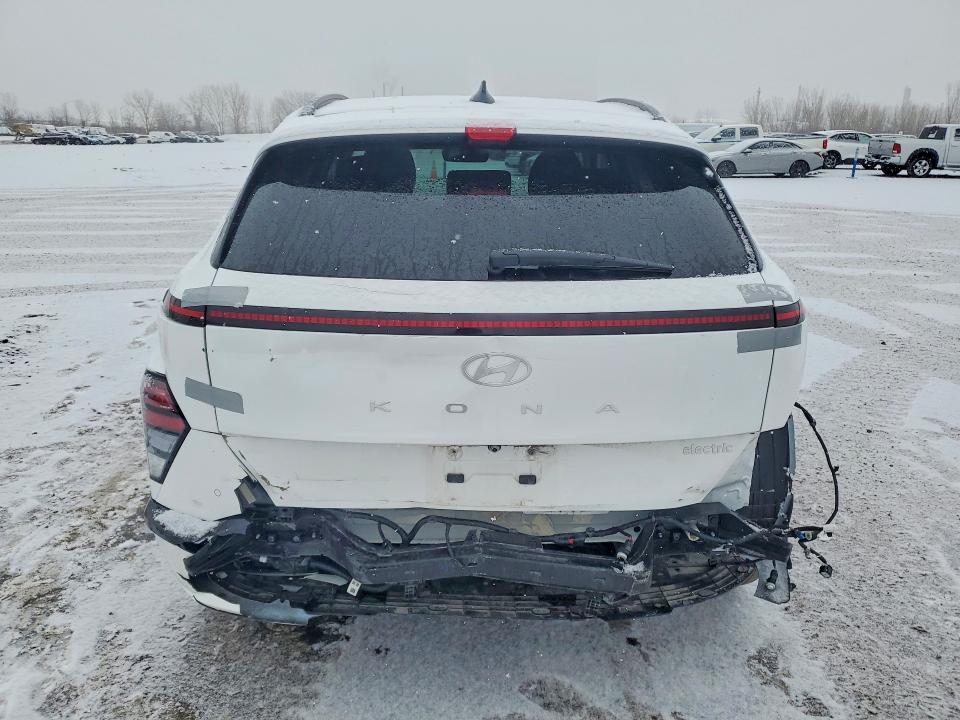 2025 Hyundai Kona VIN KM8HE3A69SU032395 COPART salvage auction — REAR END, Qc - Gravement Accidente, sold $13,800 on 2026-07-28 (photo 6)