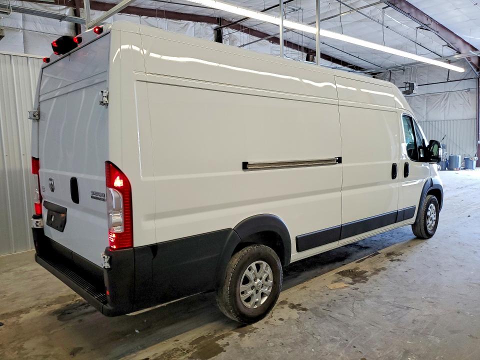 2025 Ram Promaster 3500 VIN 3C6MRVJG0SE510446 COPART salvage auction — MINOR DENT/SCRATCHES, NC - DEALER ONLY CLEAN TITLE, sold $15,000 on 2026-07-07 (photo 3)