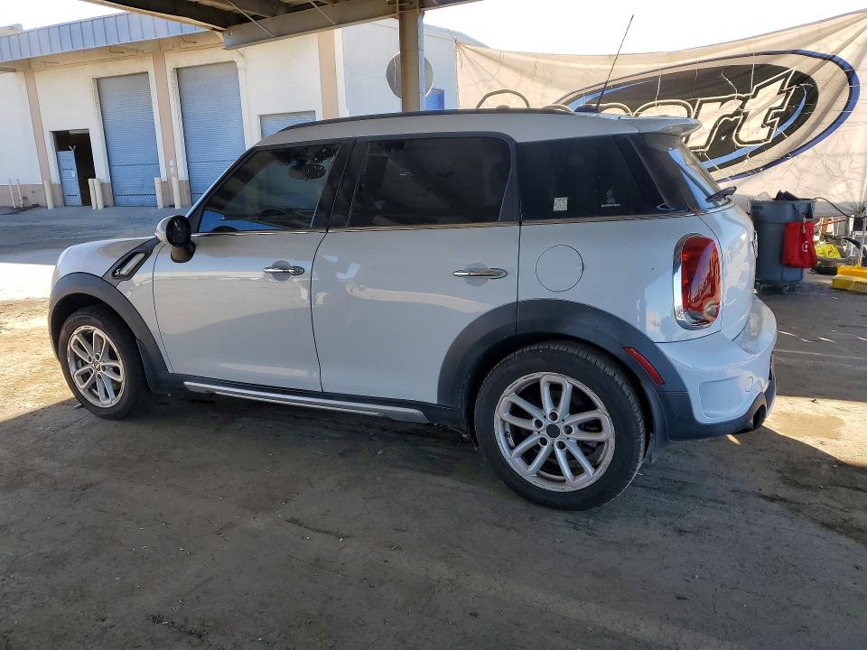 2015 Mini VIN WMWZC5C58FWT37506 COPART salvage auction — MECHANICAL, Ca - Dis/Dlr/Exp Only Clean Title, sold $2,200 on 2026-07-14 (photo 2)