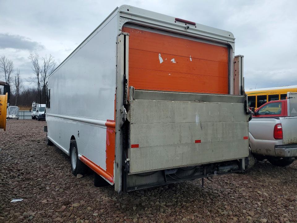 2014 Frht - freightliner All other VIN 4UZAC3DV2ECFW4420 COPART salvage auction — FRONT END, CT, sold $2,500 on 2026-08-10 (photo 2)
