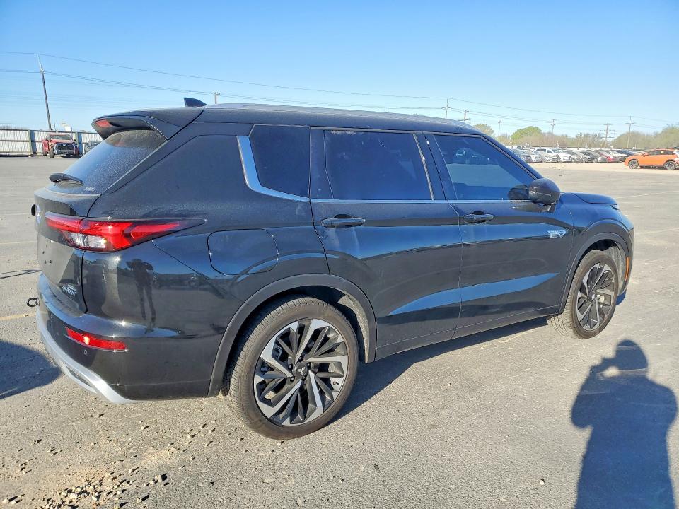 2025 Mitsubishi VIN JA4T5WA97SZ012752 COPART salvage auction — REAR END, Id - Salvage Certificate Of Title, sold $11,400 on 2026-07-23 (photo 3)