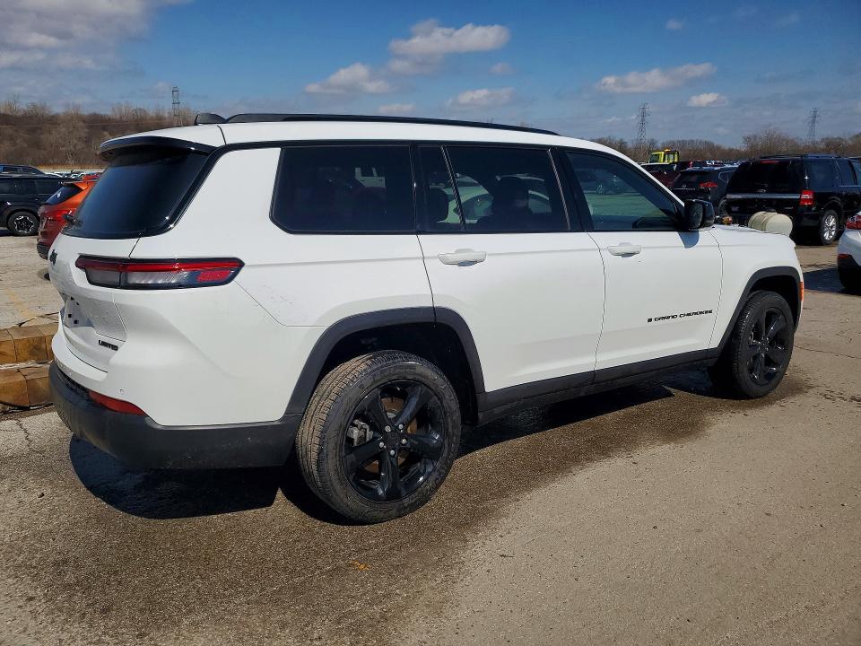 2024 Jeep Cherokee VIN 1C4RJKBG2R8555881 COPART salvage auction — FRONT END, Il - Salvage Certificate, sold $11,300 on 2026-07-04 (photo 3)