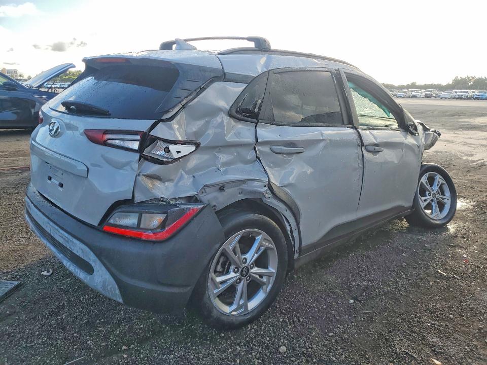 2022 Hyundai Kona VIN KM8K62AB6NU870429 COPART salvage auction — FRONT END, Fl - Certificate Of Title, sold $2,750 on 2026-07-29 (photo 3)