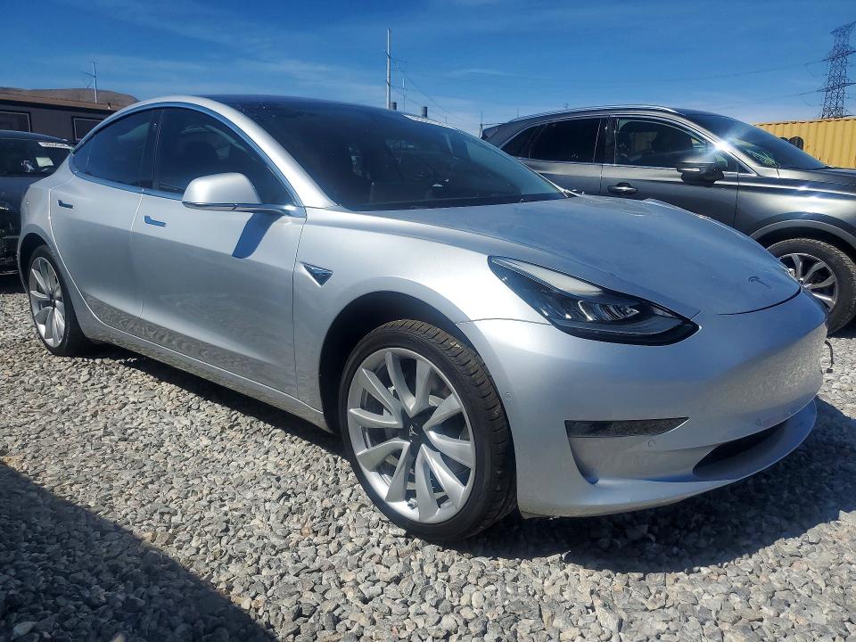 2018 Tesla Model 3 VIN 5YJ3E1EA1JF007872 COPART salvage auction — FRONT END, Nv - Salvage Title, sold $5,800 on 2026-07-20 (photo 4)